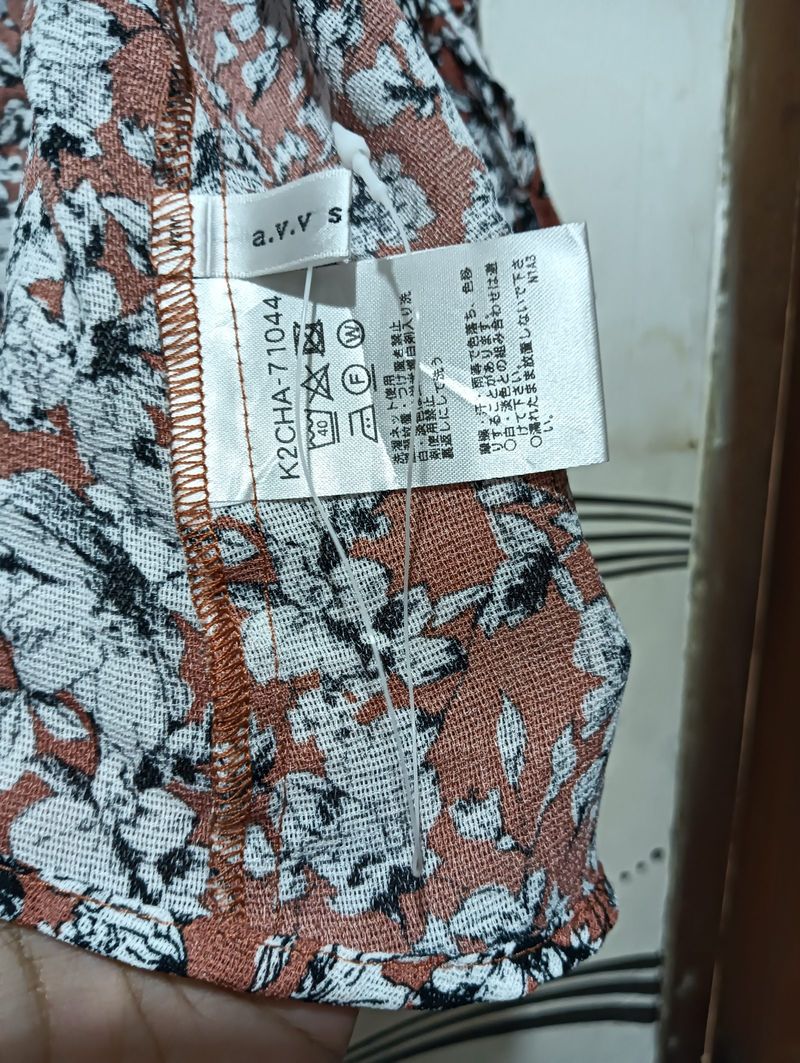 Outher / Cardigan Motif Bunga, foto 2