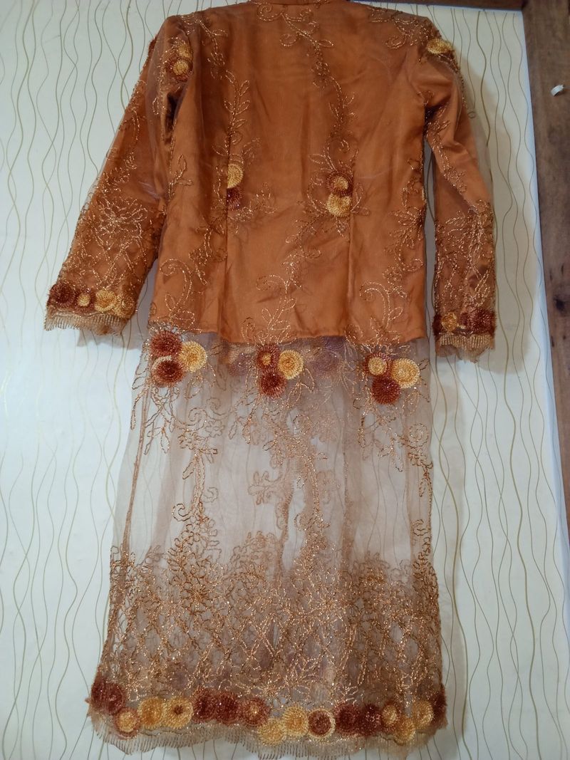 Kebaya Set (atasan & rok), foto 3