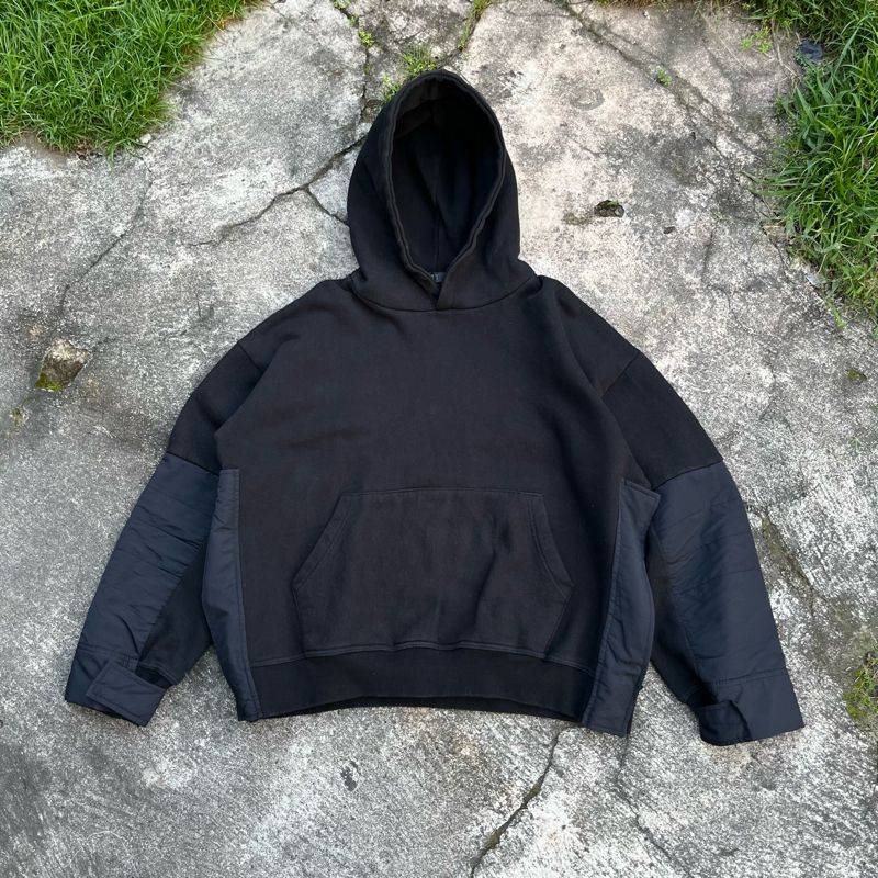 Hoodie Boxy Hitam Unique Cut, foto 2