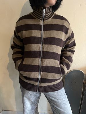 Jacket reversible