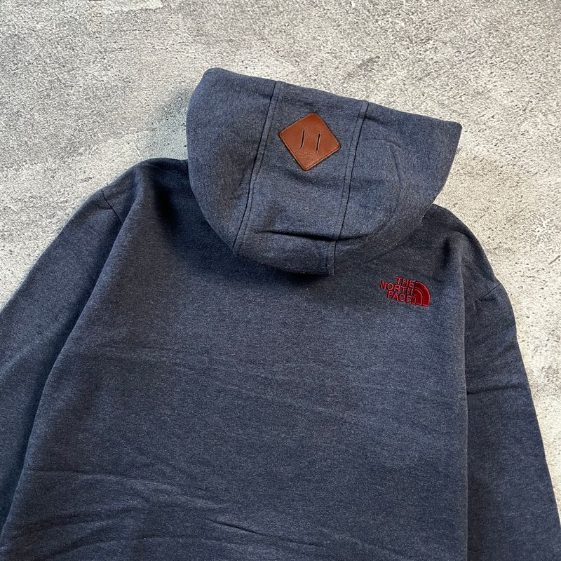 The North Face Distressed Logo Hoodie, foto 3