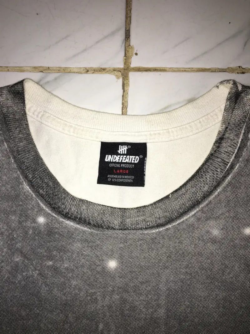 Vintage Undefeated Shirt, foto 3