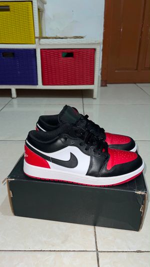 NIKE AIR JORDAN 1 LOW