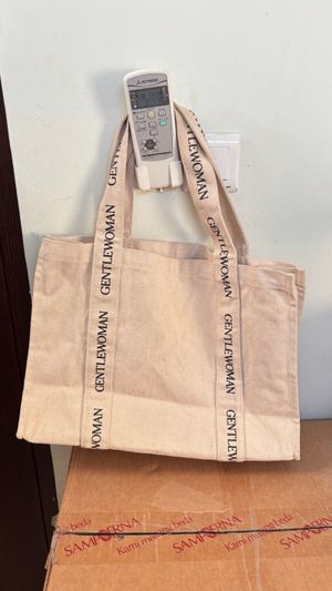 GentleWoman Large Box Cream Canvas Totebag Ori