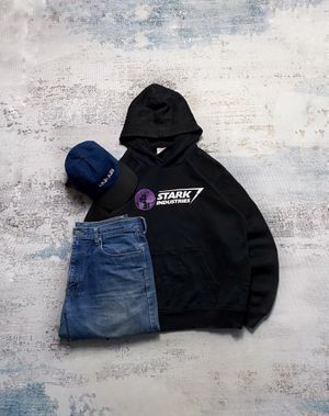 GU x MARVEL PULLOVER HOODIE