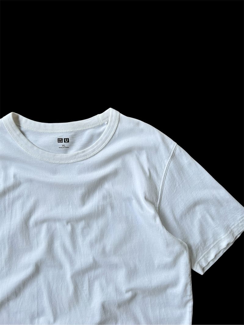 UNIQLO BASIC TEE, foto 2