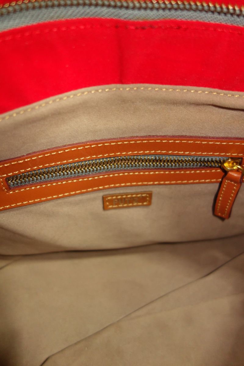 Tas Webe merah, foto 6
