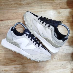 New Balance Casual Sneakers Pria black cream