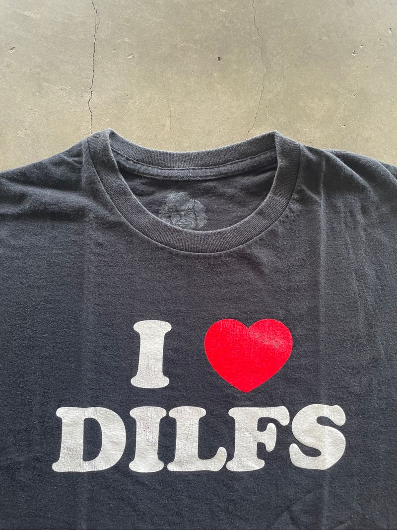 Y2K I Love DILFS Tee, foto 2