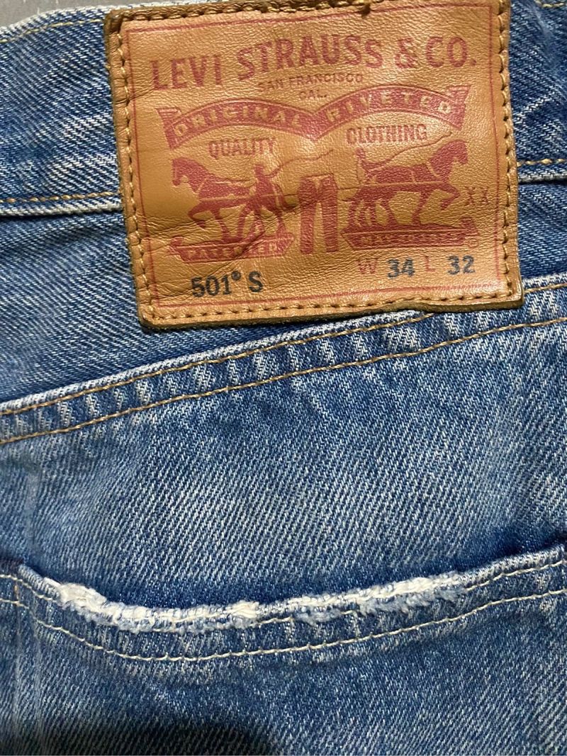 Levis 501 Skinny Ripped, foto 3