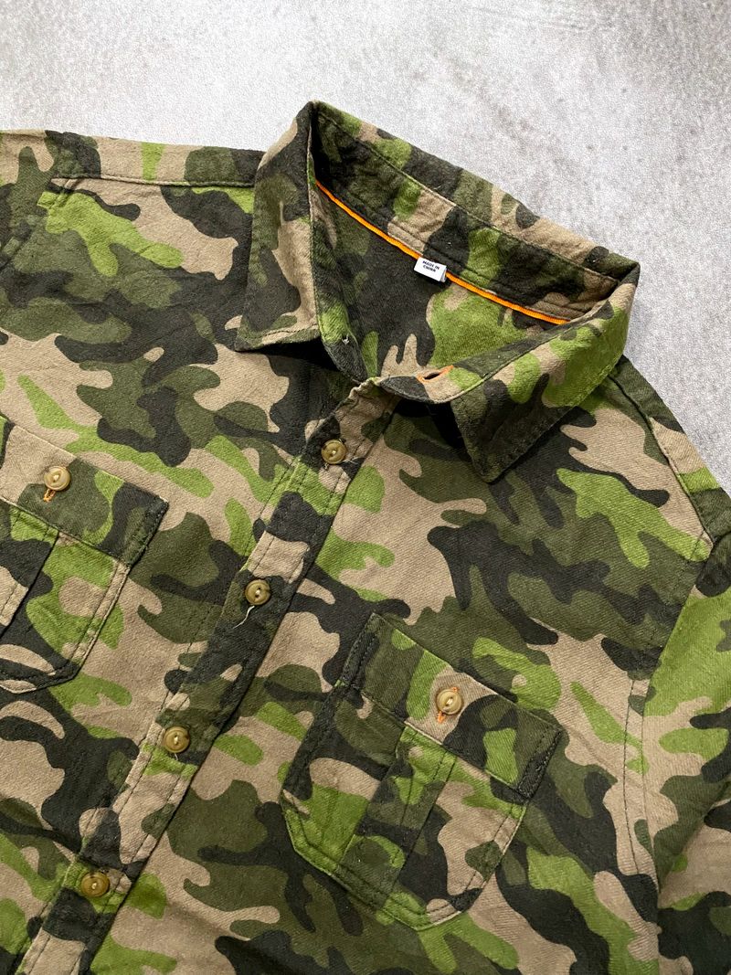 kemeja camo uniqlo, foto 2