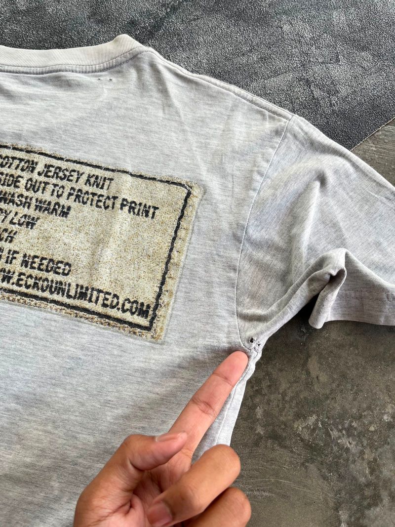 Kaos Ecko Y2k, foto 5