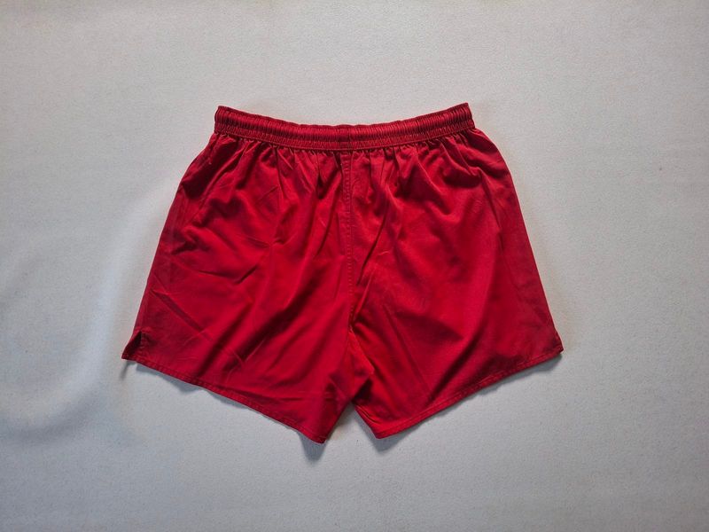 CELANA PENDEK ASICS MERAH ORIGINAL 100%, foto 2