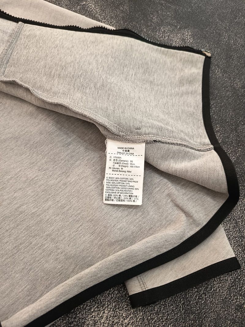 nike tech, foto 3