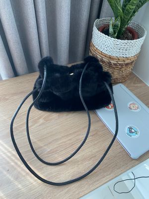 Shoulder Bag Bulu-bulu