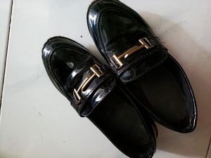 Sepatu Merk Adorable Project