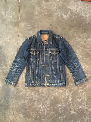 denim jacket fading levis trucker