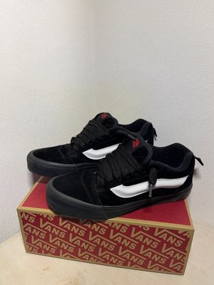 VANS Streetwear Casual Sneakers Pria black