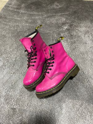 Dr. Martens 1460 hot pink