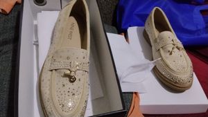 Sepatu Wanita NineWest Adde Diamanti Beige