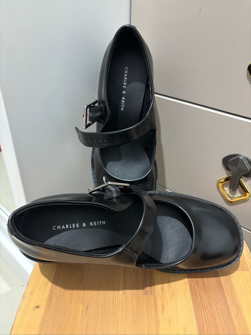 Charles & Keith, foto 4