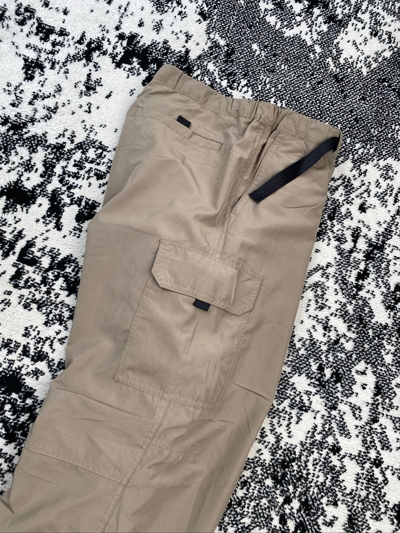 UNIQLO PARACHUTE PANTS, foto 2