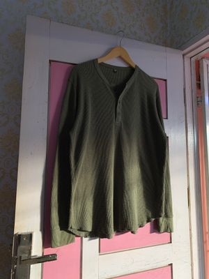 Uniqlo Waffle Henley T Olive Green Army Long Sleeve Knit