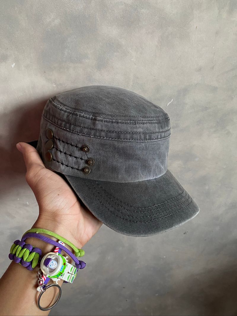 y2k Studed Cadhet Hats Damplush, foto 3