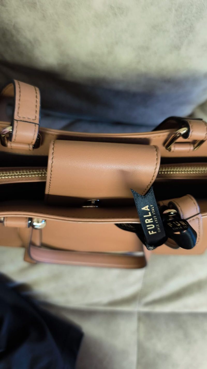 FURLA Shoulder Bag Light Brown Gold, foto 2