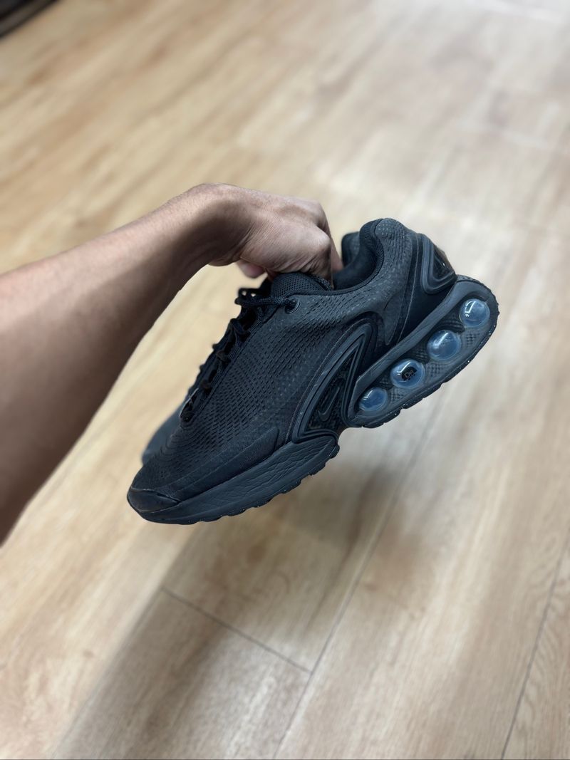 Air Max DN triple black, foto 3