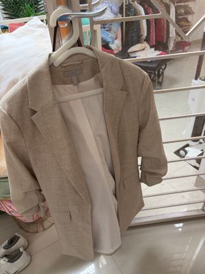 Gathered-sleeve blazer dari H&M
