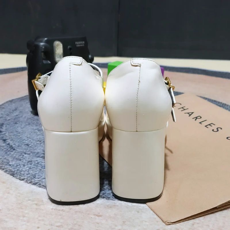 Charles & Keith Double Strap Mary Jane Heels, foto 4