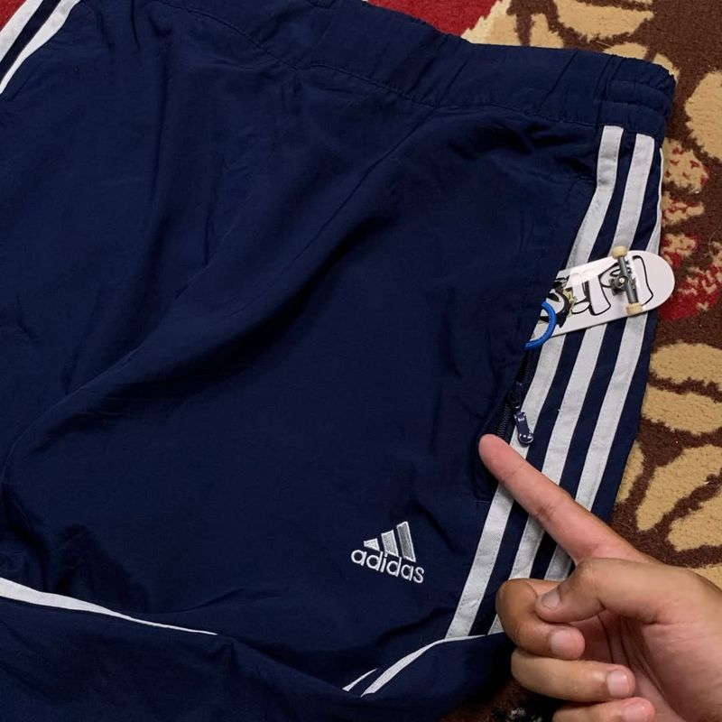 Item(s): ADIDAS ESSENTIALS PARACHUTE PANTS, foto 4