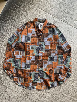 Vintage Kemeja Motif Roberto