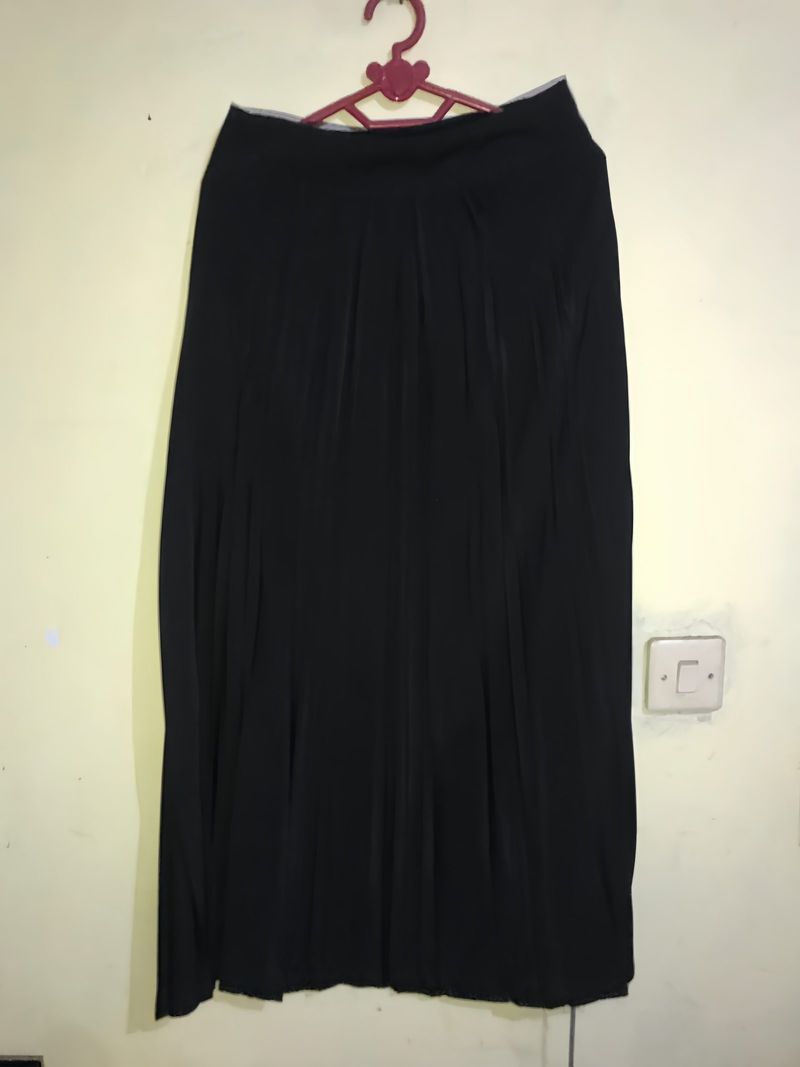 Rok plisket hitam, foto 2