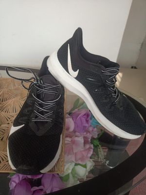 Sepatu Running Nike 40
