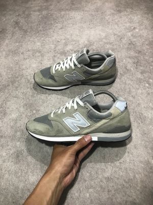New Balance 996