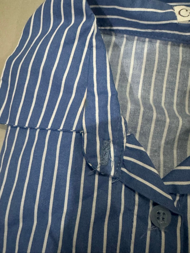 blue shirt kind like wispie, foto 2