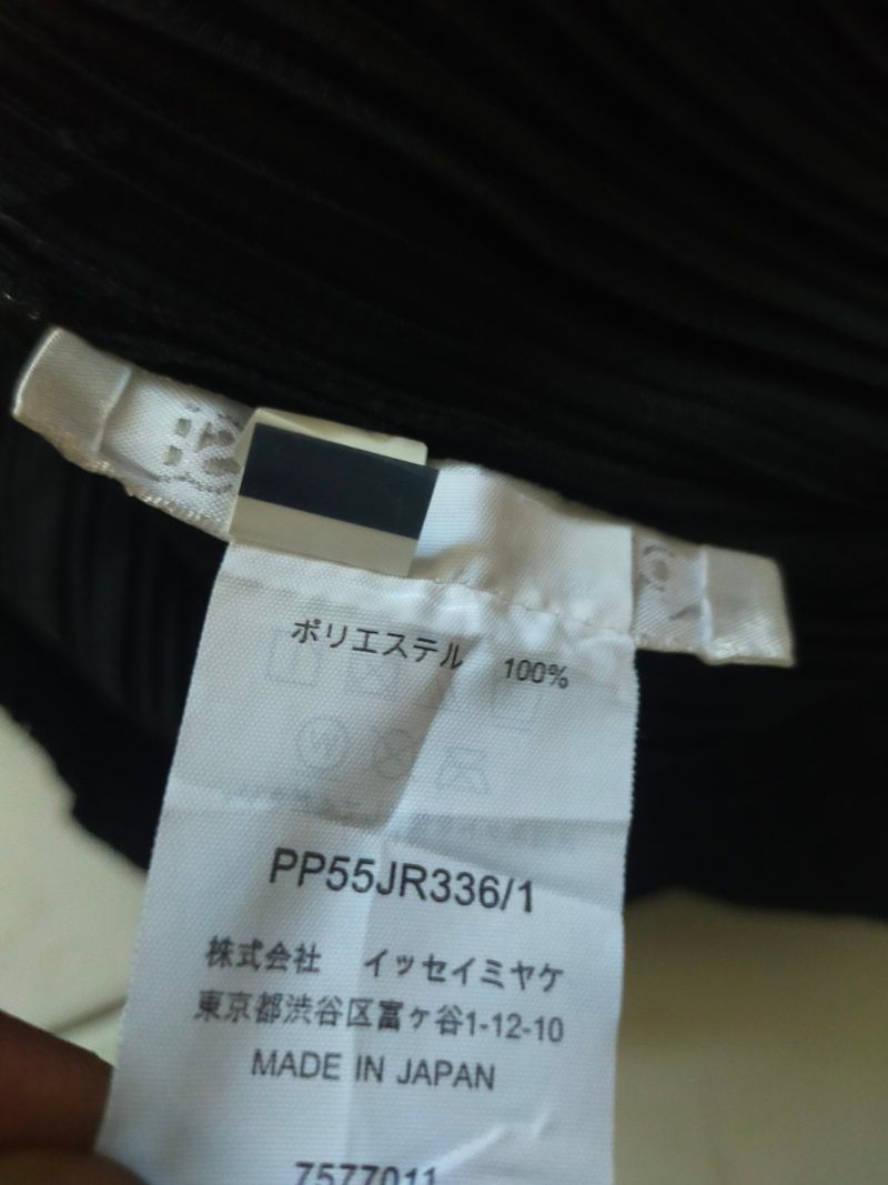 PLEATS PLEASE, foto 5