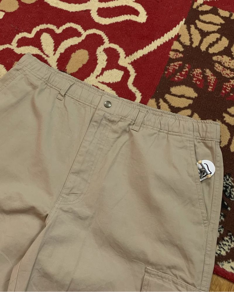 Item(s): UNIQLO CARGO PANTS, foto 3