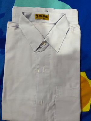 Kemeja Putih