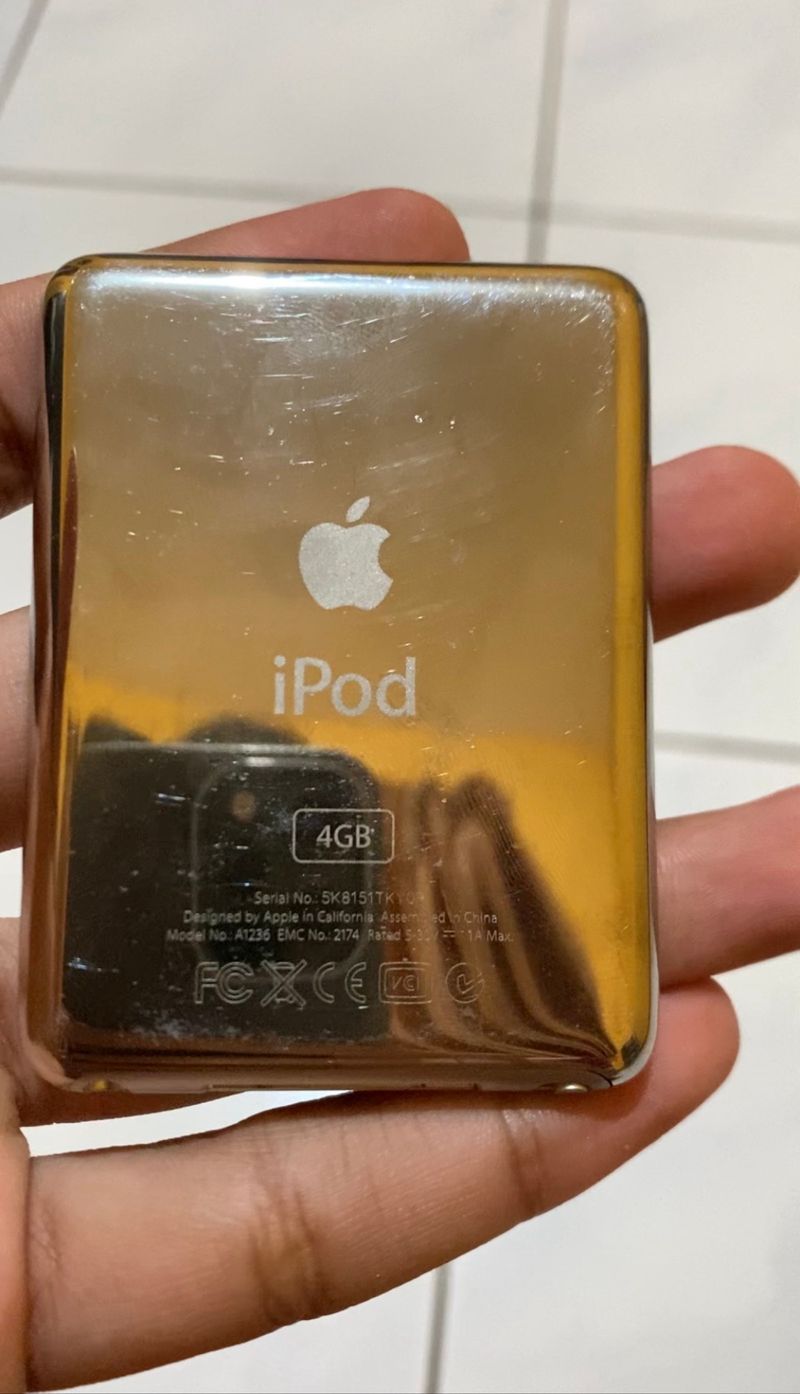 Apple iPod Nano 3rd Gen 4GB, foto 3