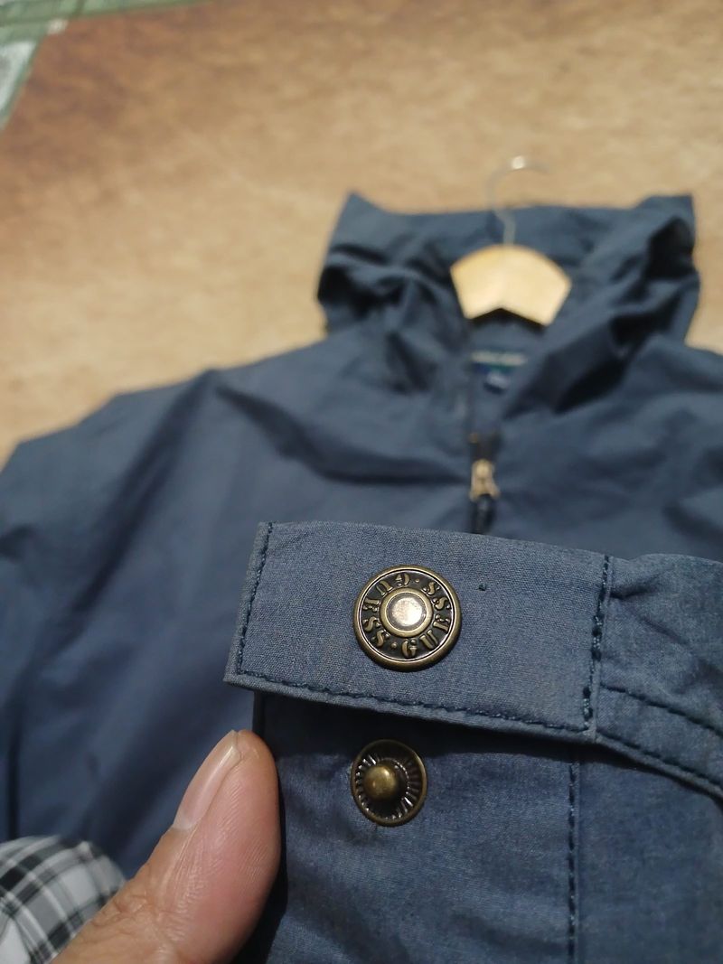 Guess anorack jaket cagoule second original, foto 3