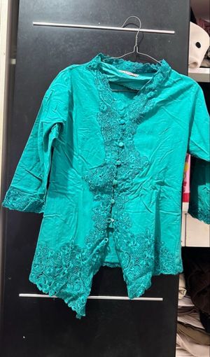 kebaya hijau tosca