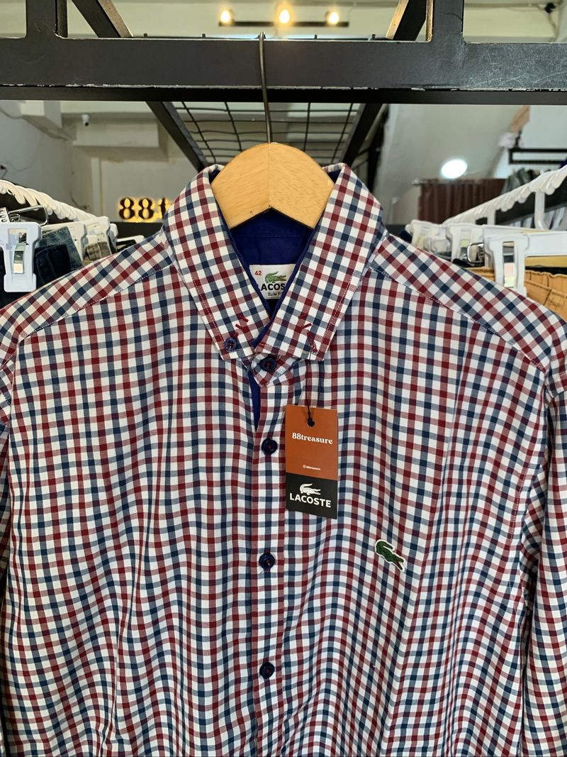 Kemeja Lacoste, foto 2
