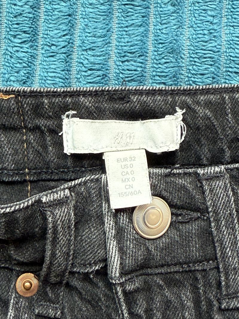 Celana pendek H&M size 32, foto 3
