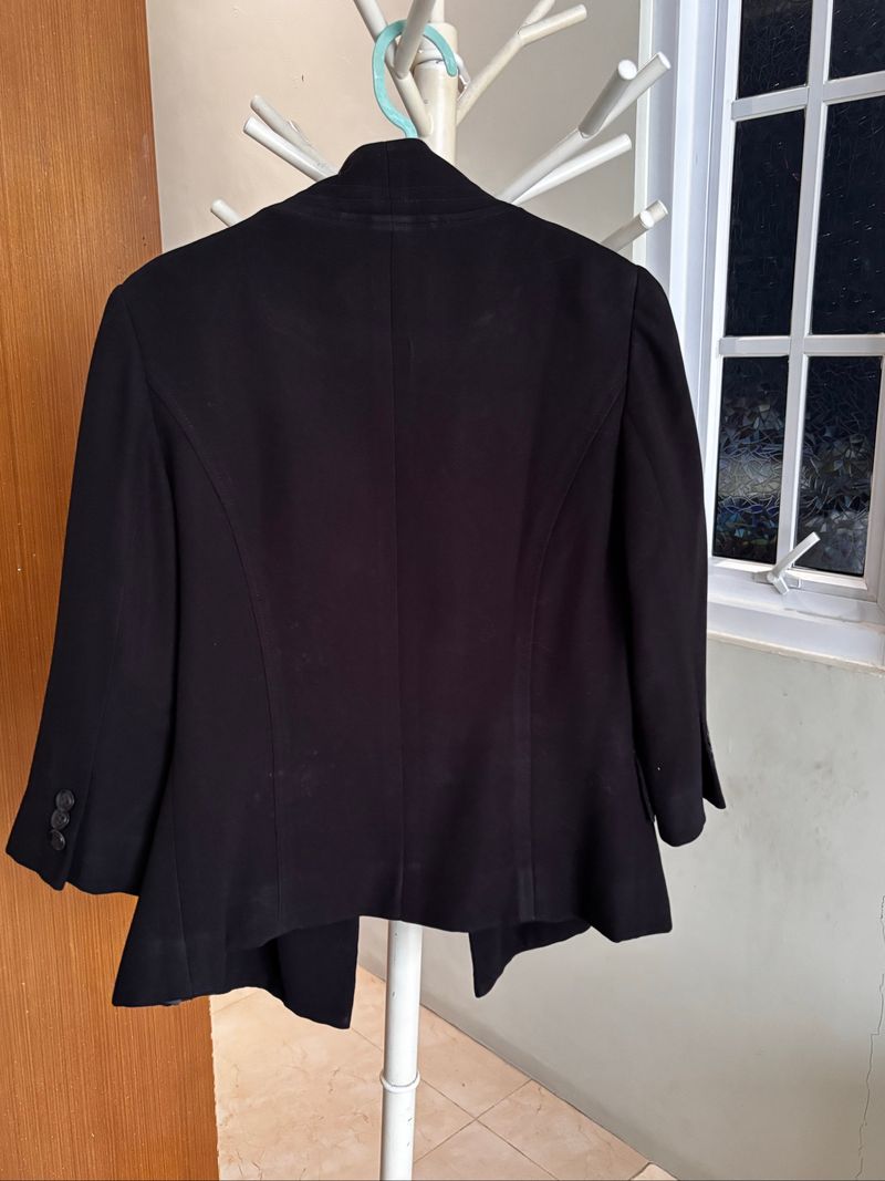 Blazer lengan 3/4 merk Vesperine, foto 4
