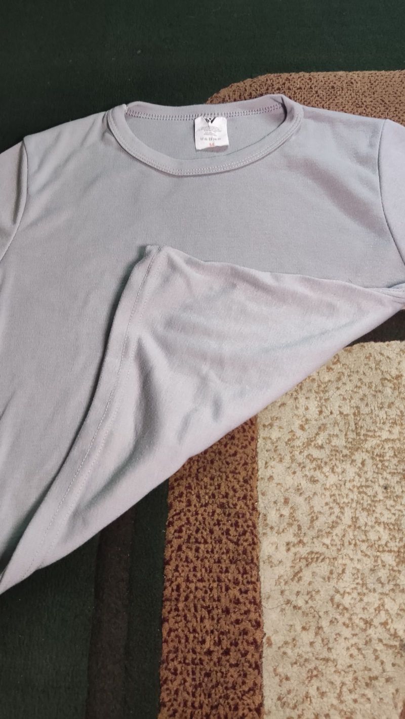 Crop top wanita abu abu, foto 3
