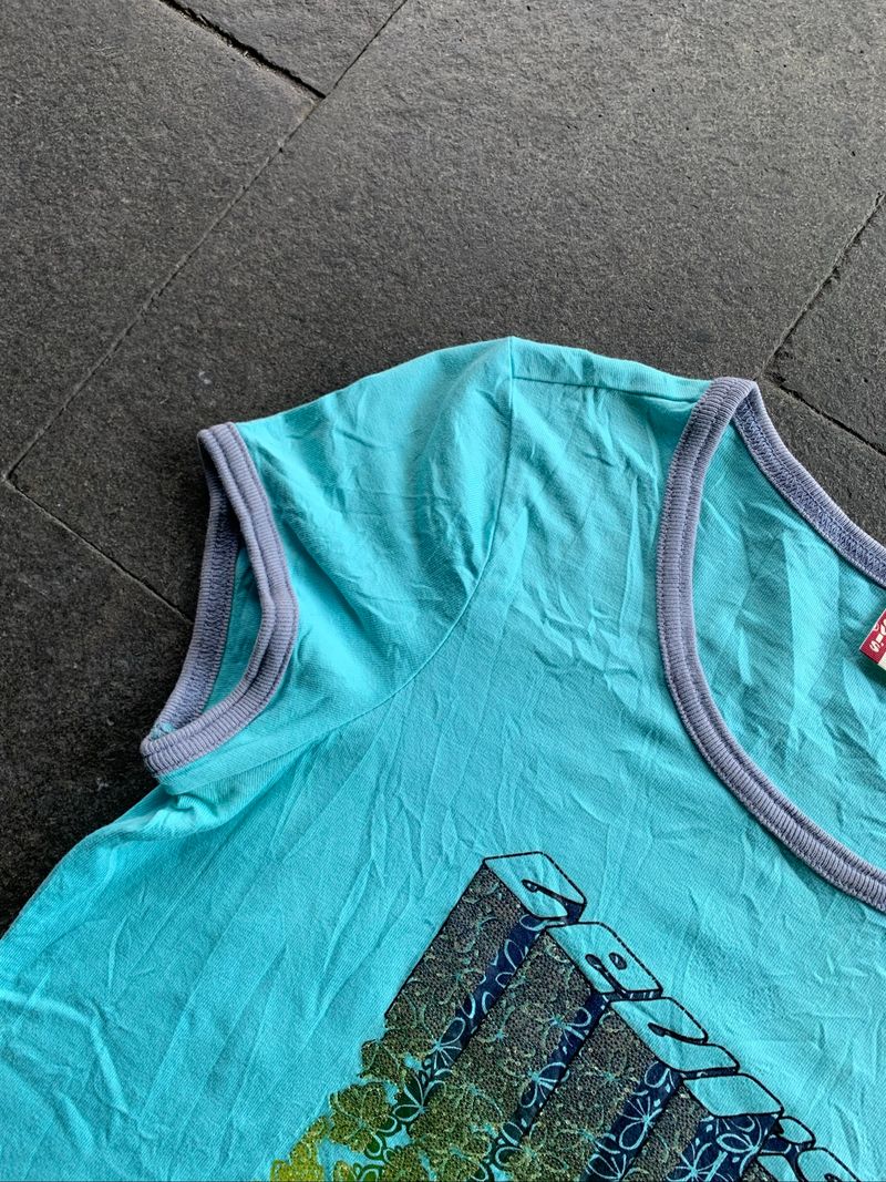 VINTAGE LEVI’S WOMEN TEE, foto 4