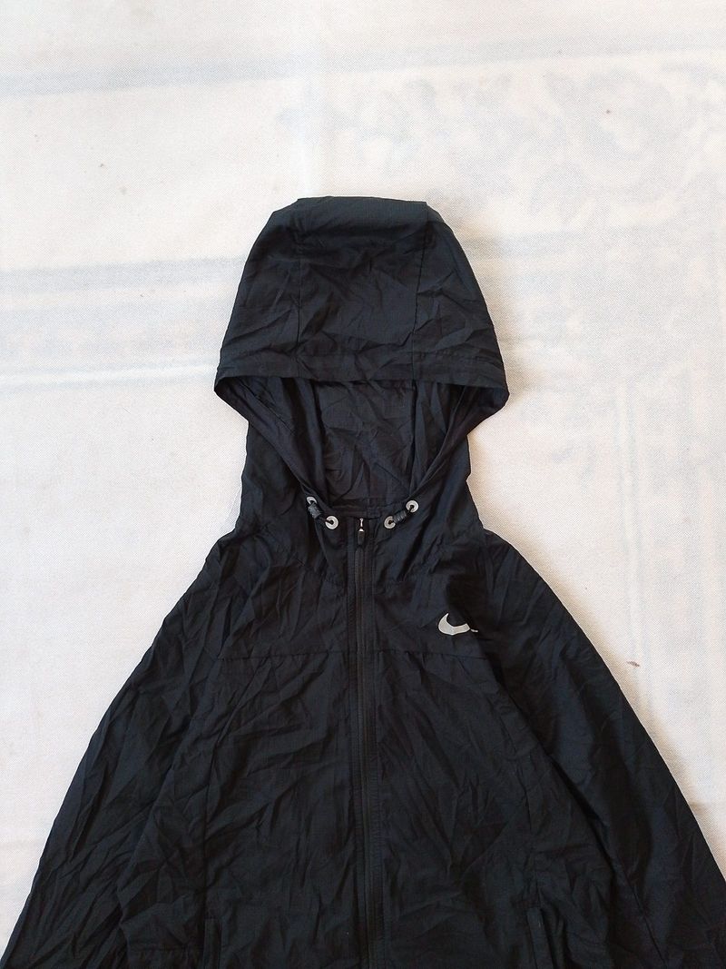 Jaket Nike Parasut Lightweight Pocketable Hitam Second, foto 4